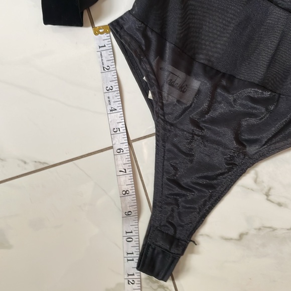 Tadashi black bodysuit. Size: S. Mesh and velvet fabric. - Picture 10 of 14